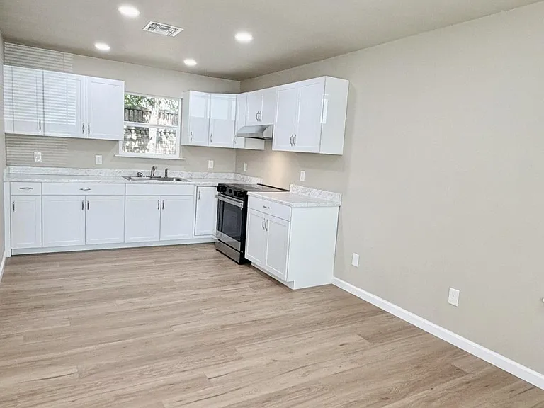20 Sarasue Ln — Photo 5