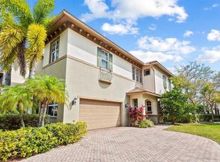5953 NW 117th Dr, Coral Springs, FL 33076