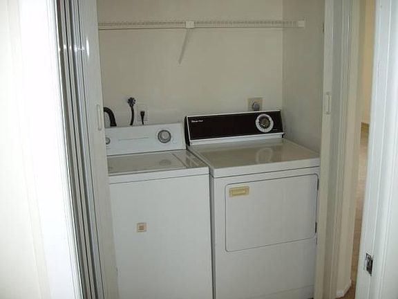 3rd image of 303 18th Pl