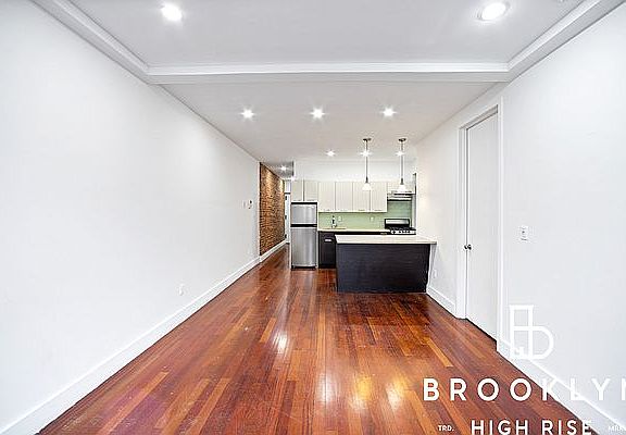 3rd image of 514 W 133rd St #21