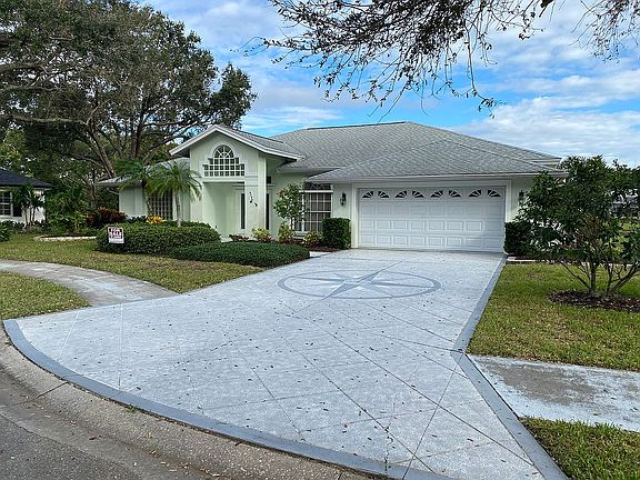 2nd image of 4738 Country Manor Dr