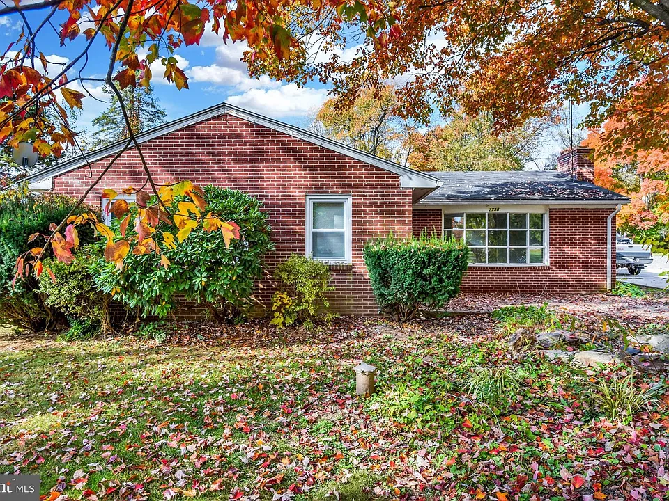 2738 Bird View Rd