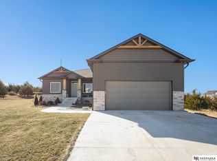 2320 Myhill Ln, Crete, NE 68333