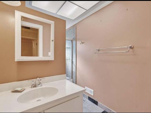 3rd image of 3580 Minto Ct #1