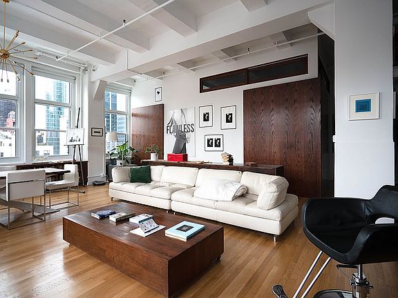 4th image of 438-448 W 37th St #10D