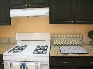 55-07 Metropolitan Ave #1R, Ridgewood, NY 11385