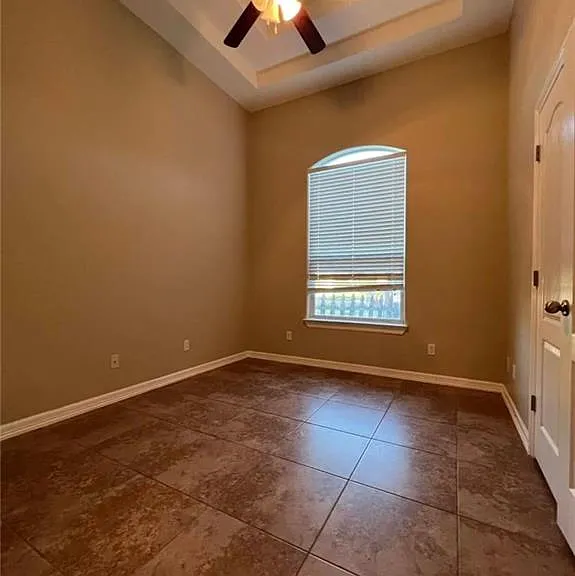 619 Dalobo Blvd — Photo 13