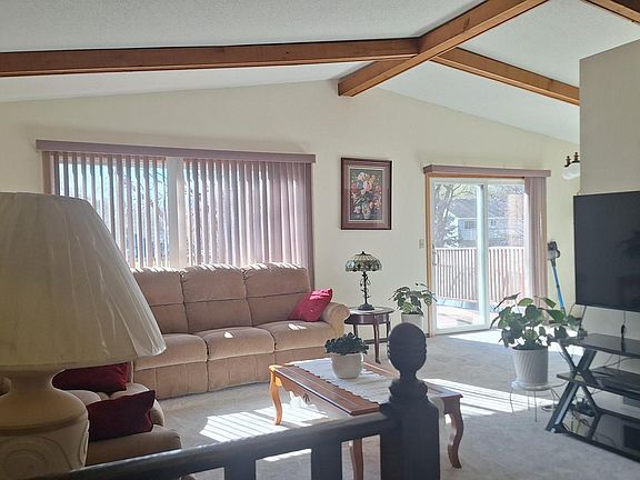 5th image of 8106 Groveland Rd