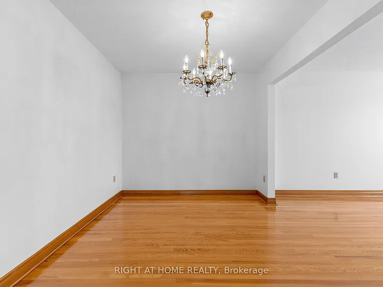 33 Arthur Griffith Dr #A — Photo 12