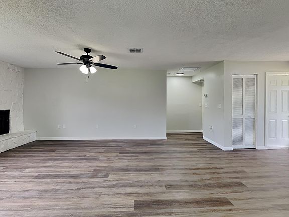 5th image of 1949 Ontario Cir S