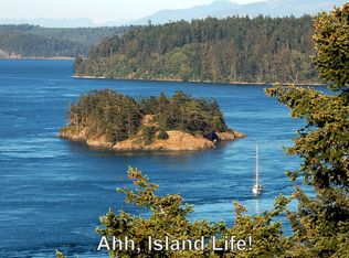 5206 Heather Dr, Anacortes, WA 98221