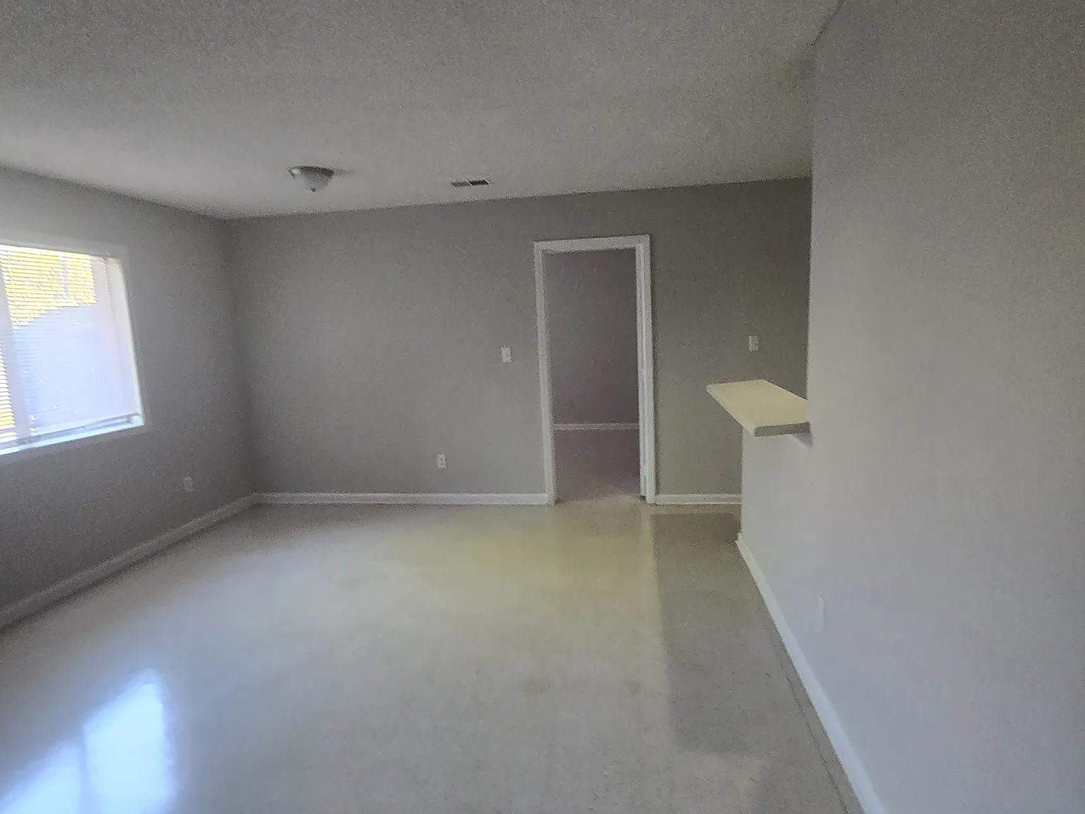 2 bed, 2.5 bath, 950 sqft, $911 — Photo 2