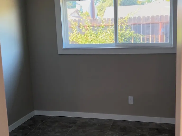 9100 Salmon Falls Dr — Photo 11