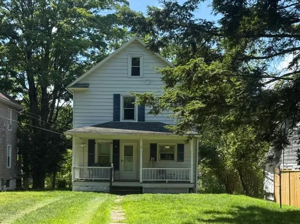 27 Shaver Ave, Shavertown, PA 18708