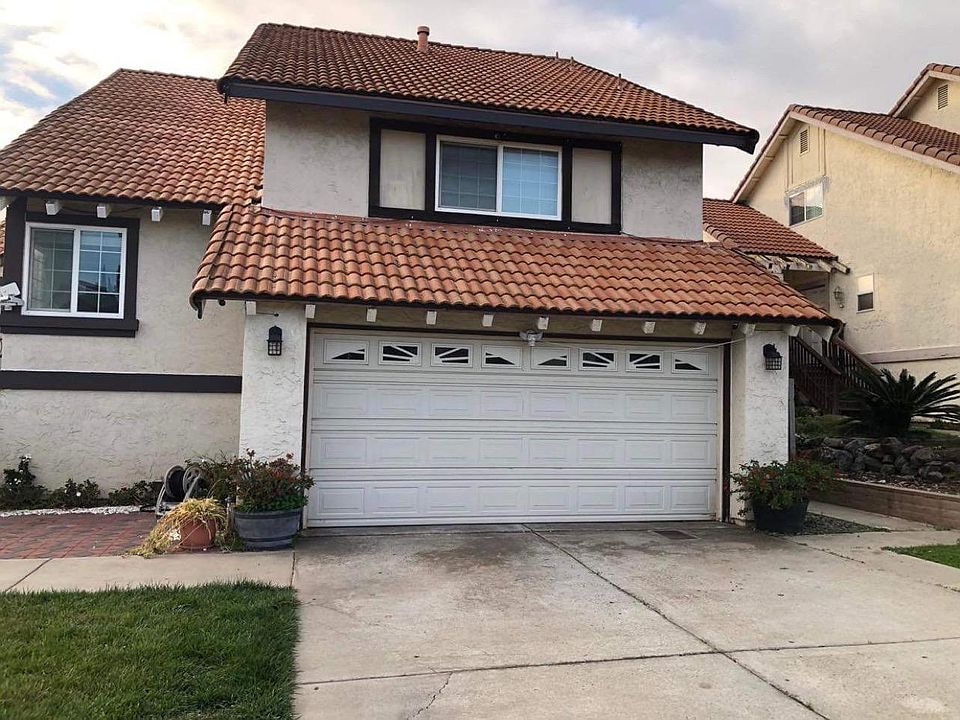 1st image of 4823 Plainfield Dr