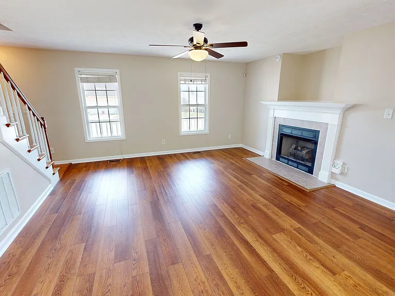 4920 Headwind Dr — Photo 3