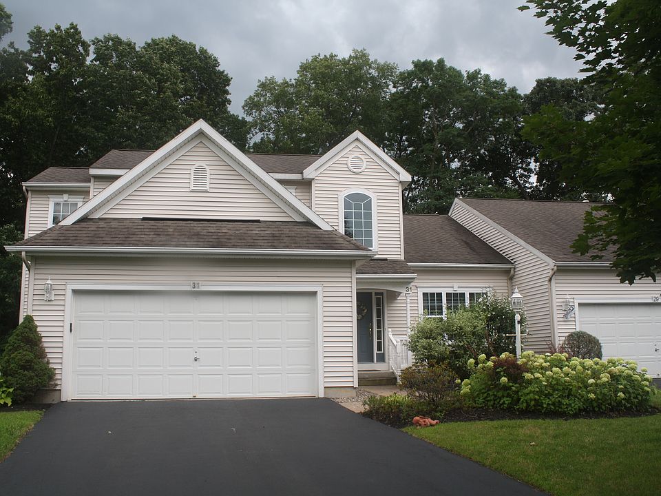 1st image of 31 Parkland Ct