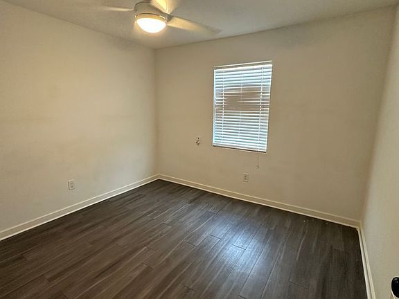 4th image of 321 E 8th St APT 206