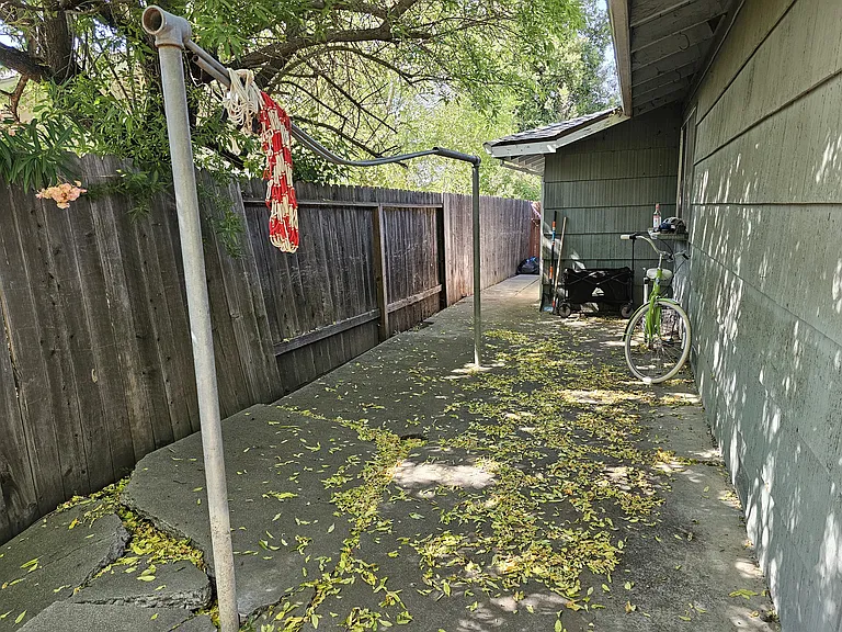 1220 Cornell Dr — Photo 19
