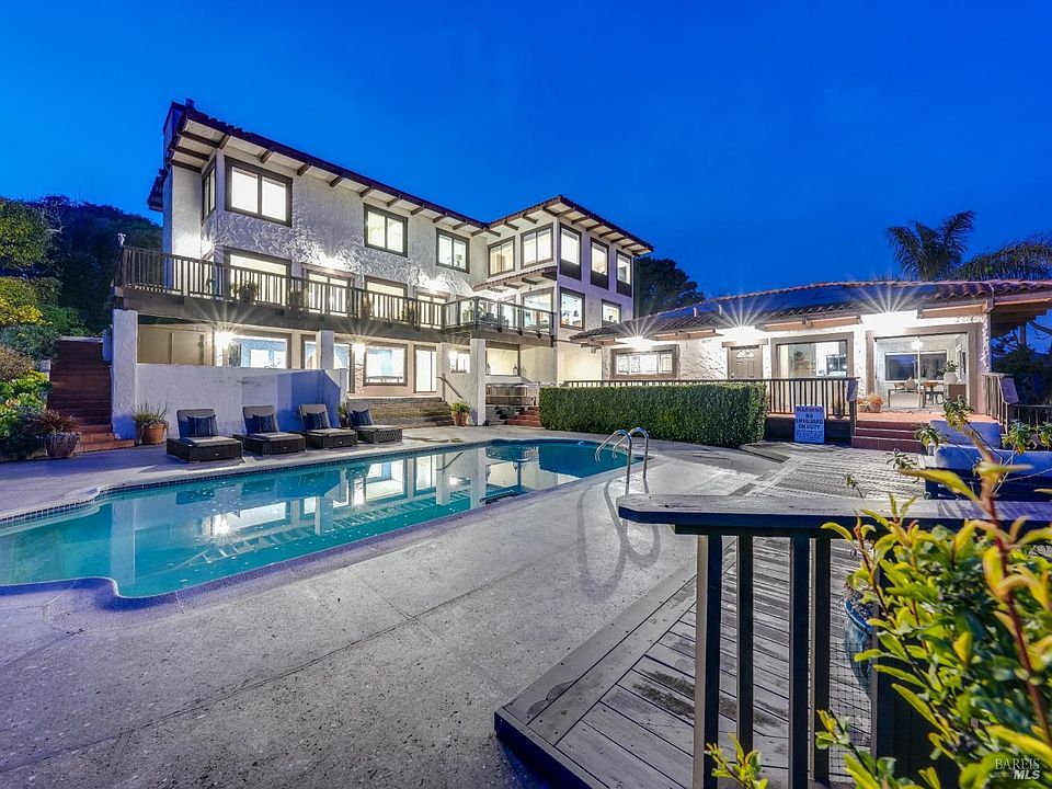 1st image of 2390 Paradise Drive