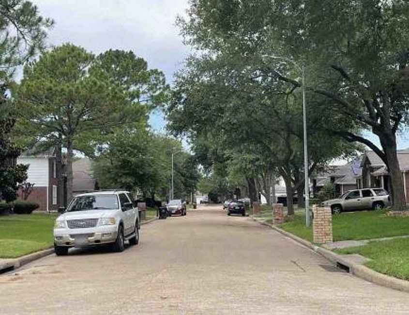 2nd image of 4223 Glenchase Ln