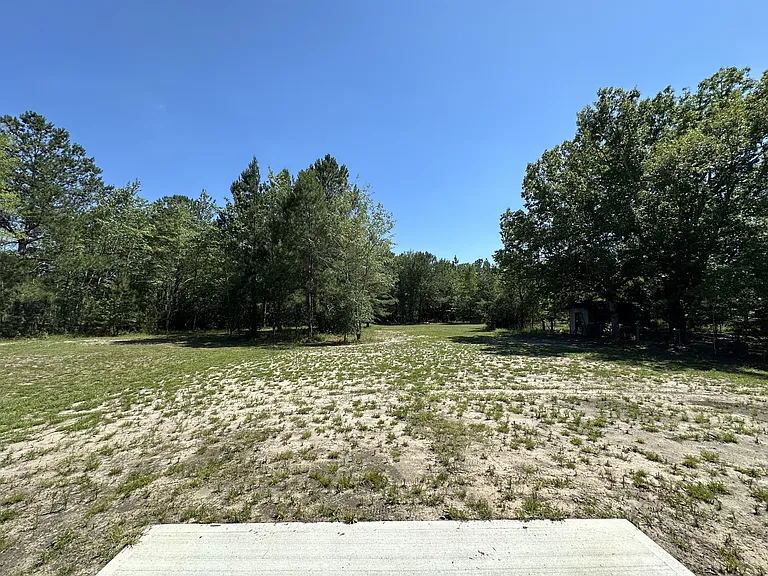 297 W East Smith Rd — Photo 4