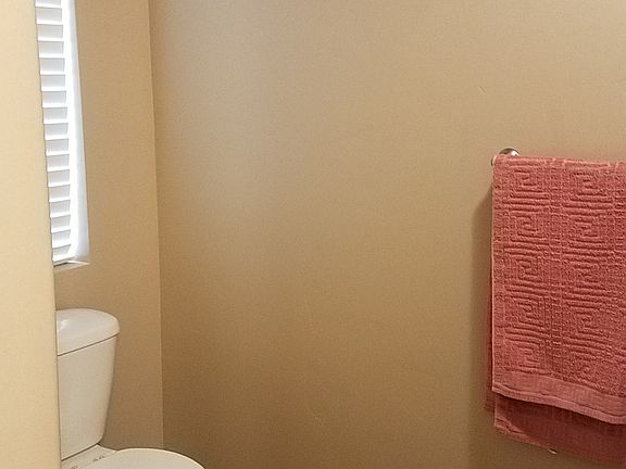 5th image of 2048 N Belmont Dr