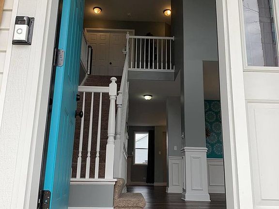 3rd image of 7601 Boxwood Ln