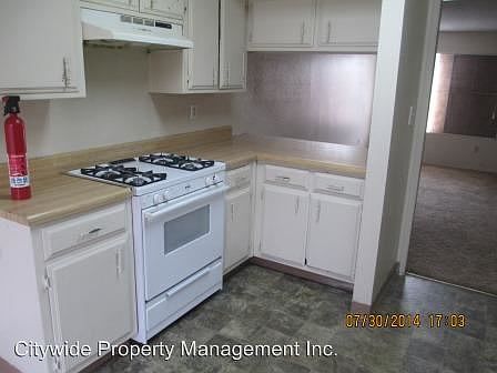 2nd image of 3414 Lexington Ave #B