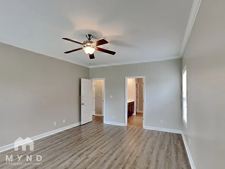 214 Balota St — Photo 13