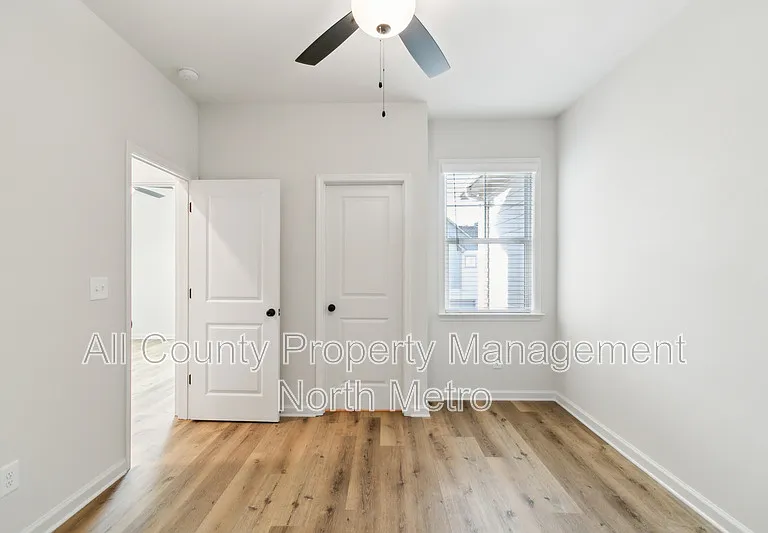 328 Mountain Blvd S #T-4 — Photo 17