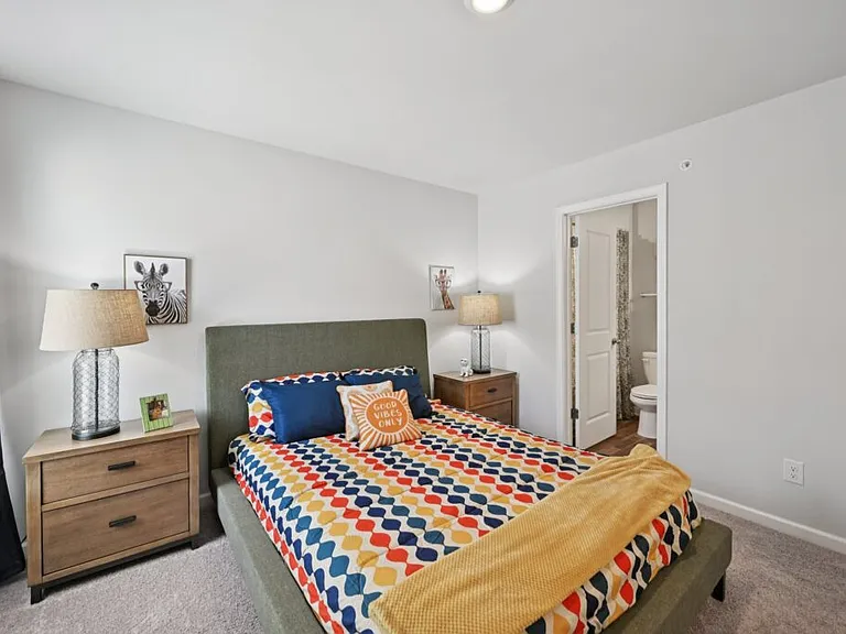 423 Lanier Cir — Photo 31