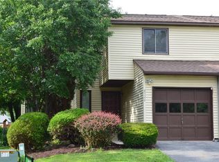 8326 Trevi Ln, Clay, NY 13041