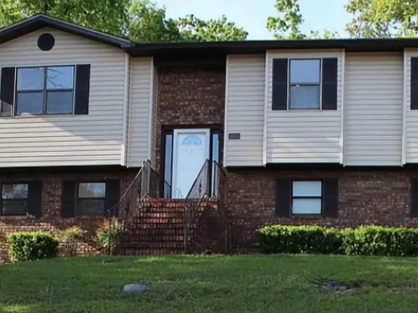 835 Timothy Dr, Oxford, AL 36203