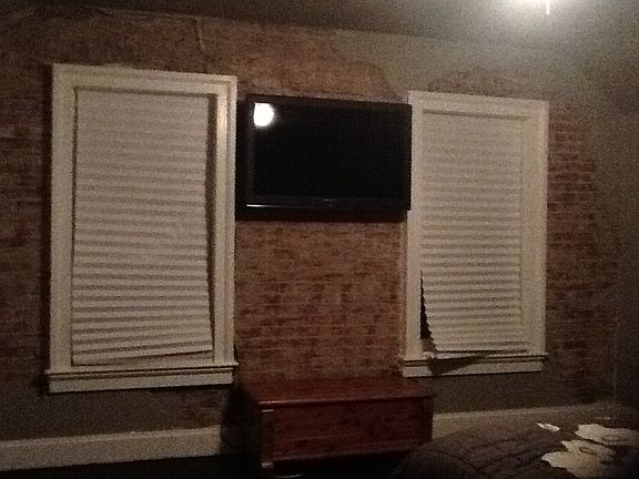 5th image of 304 N Vine St
