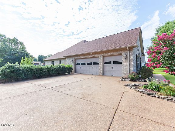 3rd image of 88 Epperson Dr