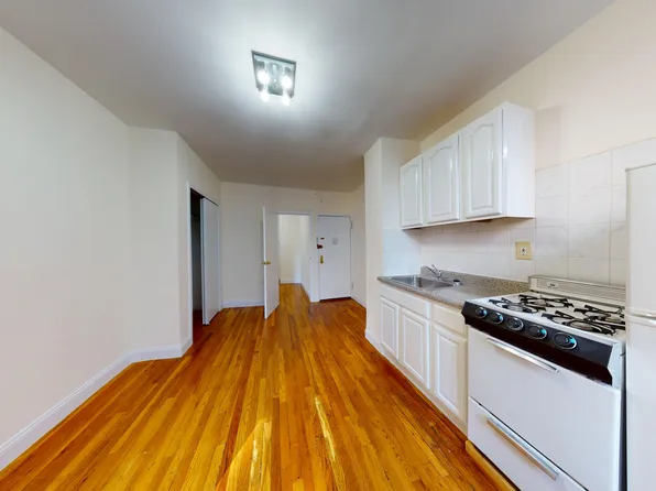 1365 1st Avenue image 1 of 9