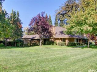 11449 Coloma Rd, Gold River, CA 95670