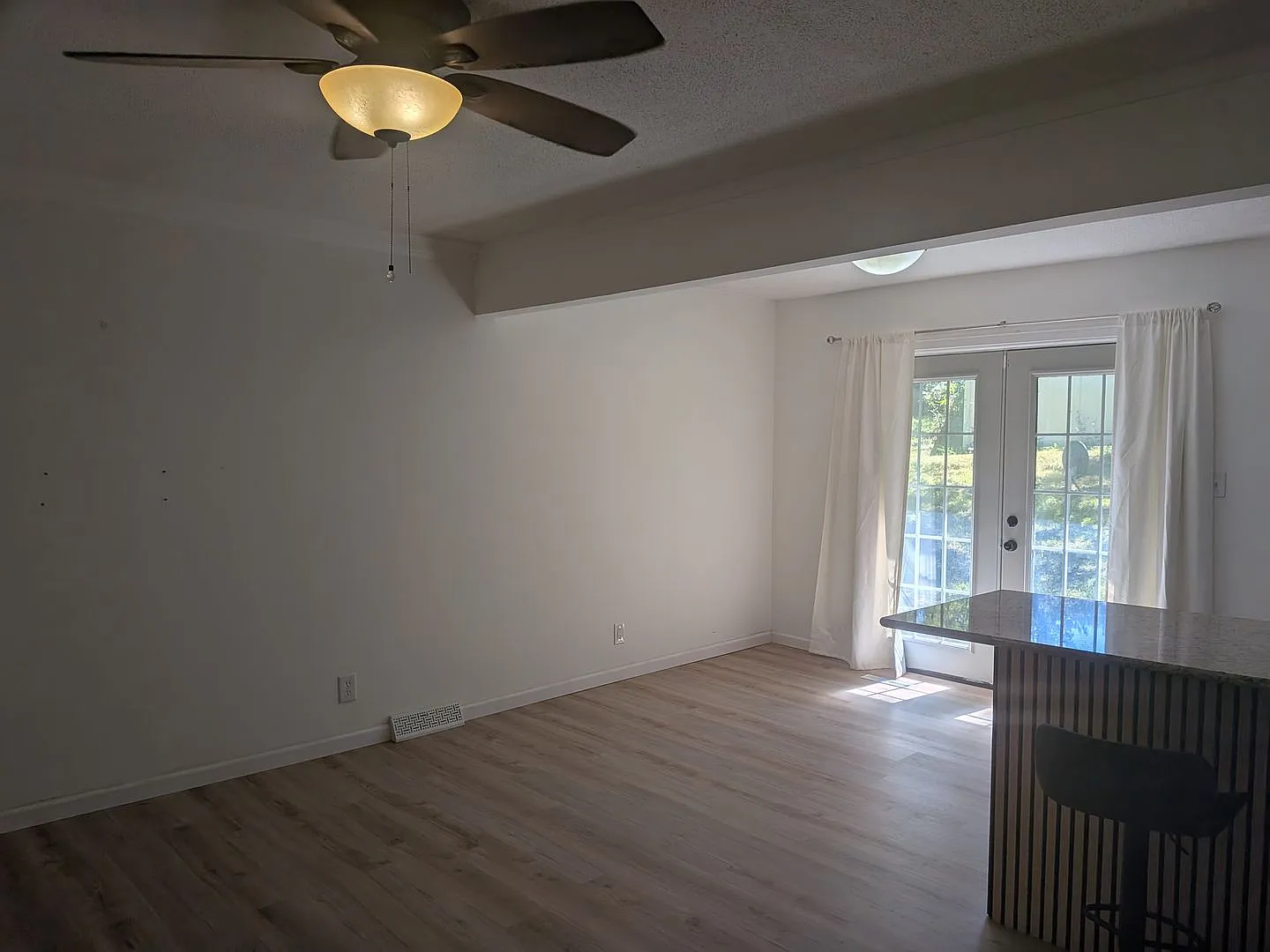 4 Bed 2.5 Bath home just outside Columbia! — Photo 4