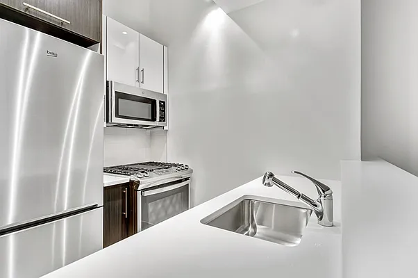 Rented by Cooper & Cooper Real Estate | media 4
