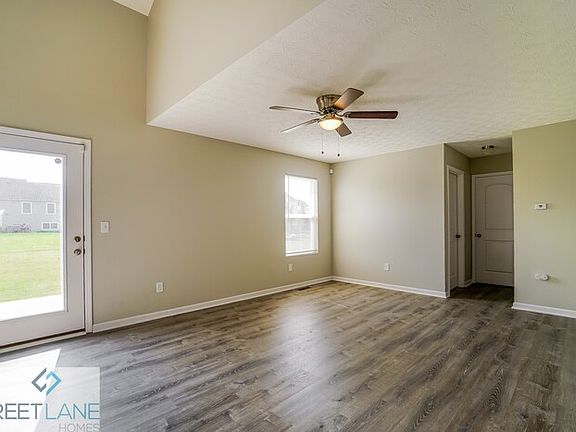 2nd image of 812 Brevard Cir