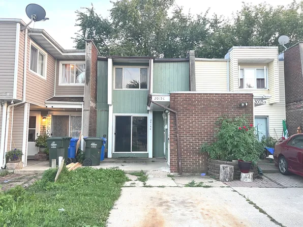 2015 Berkshire Cir Unit C, Carpentersville, IL 60110