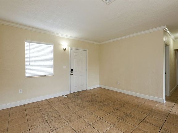 4th image of 19320 NW 7th Ave