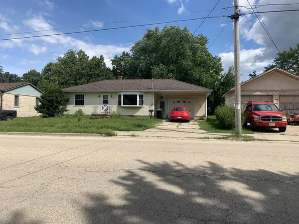 12 North Clark STREET, Mayville, WI 53050