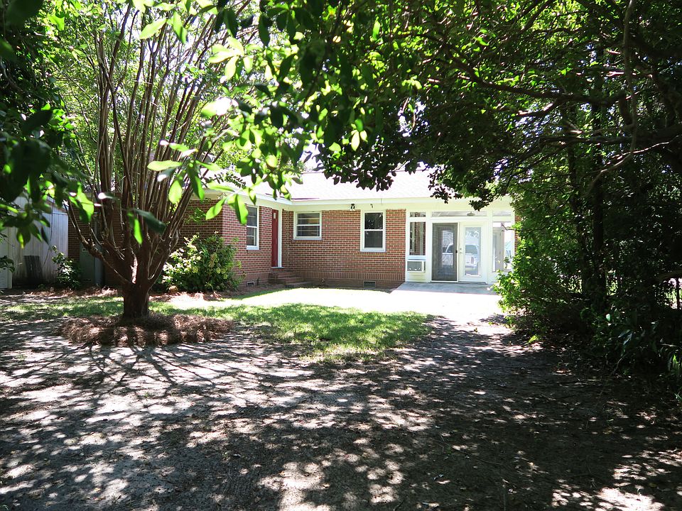 2nd image of 123 Chadwick Dr