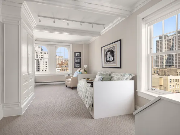 575 Park Avenue image 10 of 28