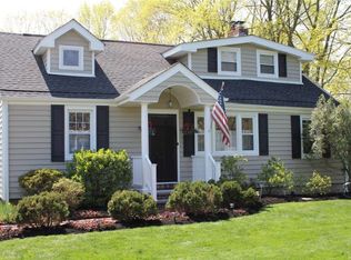 144 Old Country Rd, Melville, NY 11747