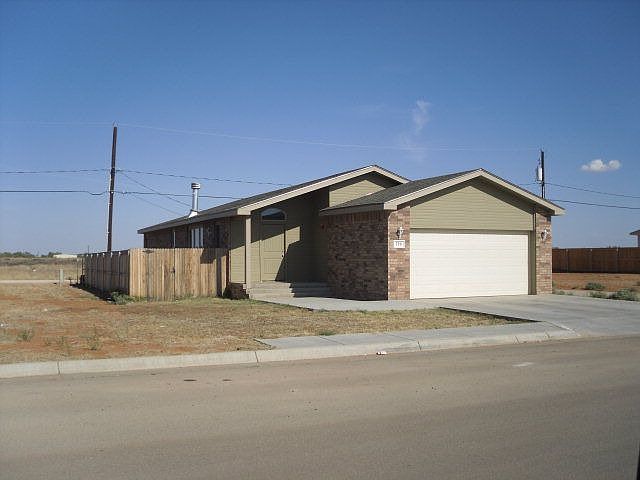 2nd image of 719 Shepherd Cir