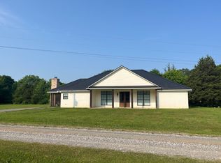 68 Robindale Rd, Starkville, MS 39759
