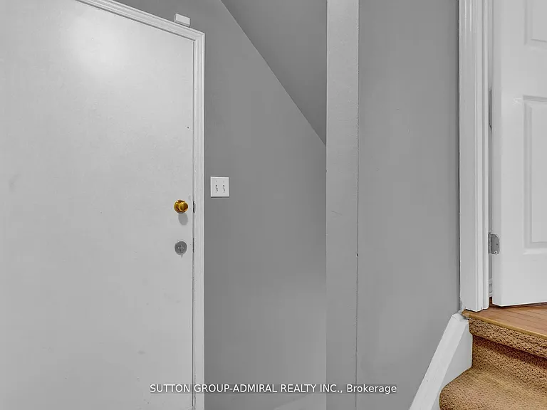 52 Garden Ave — Photo 31